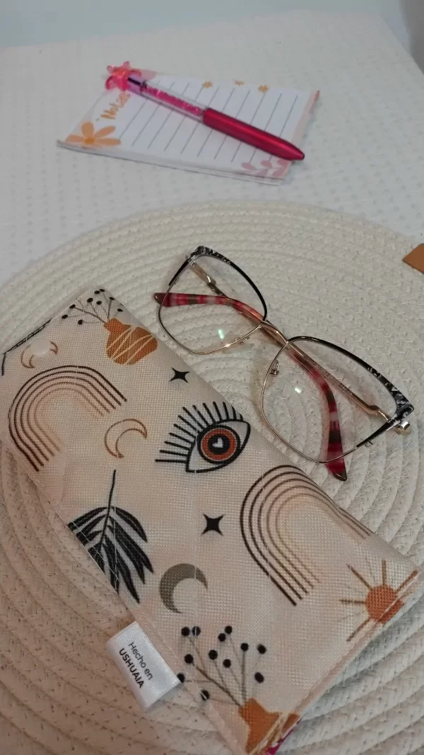 Producto - ESTUCHE PORTA ANTEOJOS OJO 1 - 1
