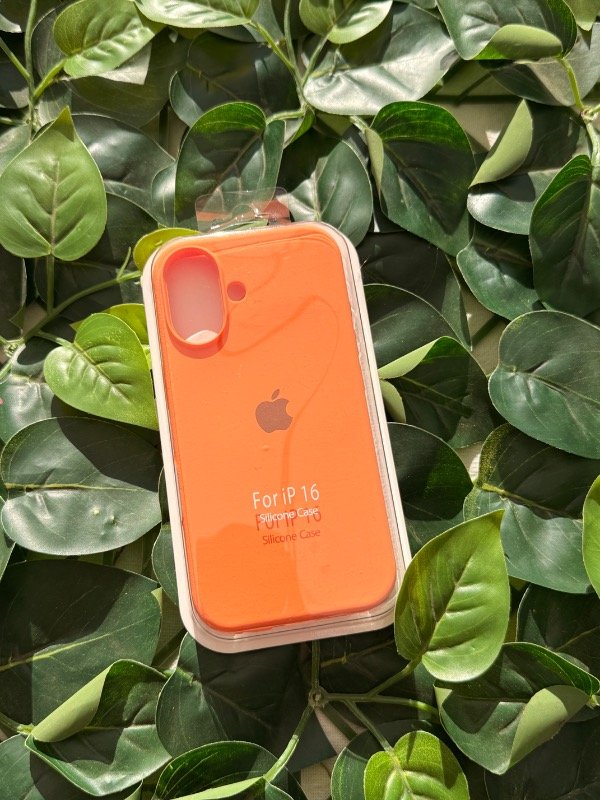 Producto - Silicona Naranja/ IPhone 16