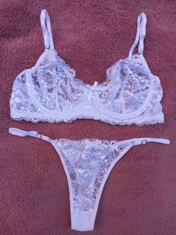 Ensemble Lingerie 2 Pièces Noire Taille 95B – Balconnet Avec Armatures – Neuf Sans Étiquette