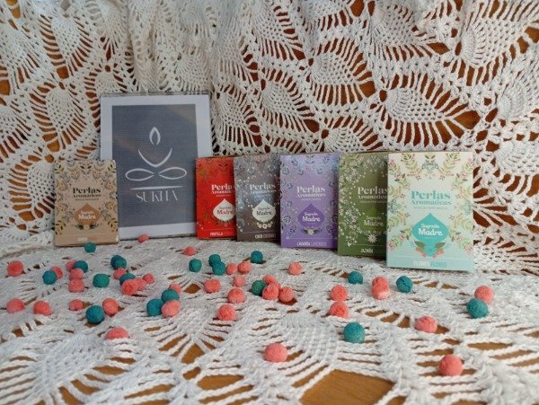 Producto - Pack x 6 Perlas en caja de Sagrada Madre (Para el Amor y Abundancia)