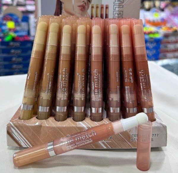 Producto - corrector de alta cobertura con esponja aplicadora