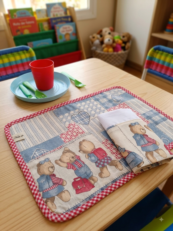Producto - INDIVIDUAL PARA NIÑOS PLASTIFICADO + SERVILLETA + BABERO "OSITOS A LA ESCUELA" - 0