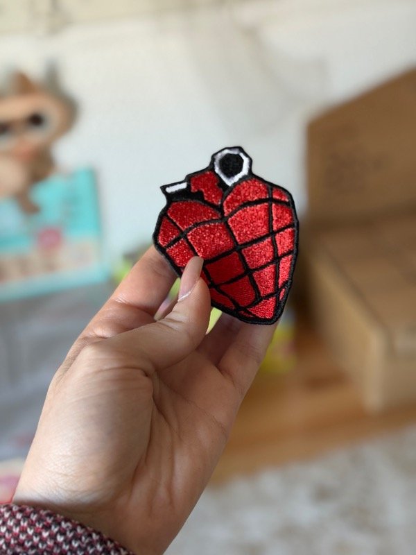 Producto - Parche bordado Green Day Granada Heart Grenade American Idiot