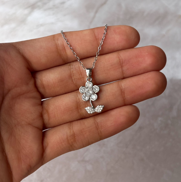 Producto - Collar florcita