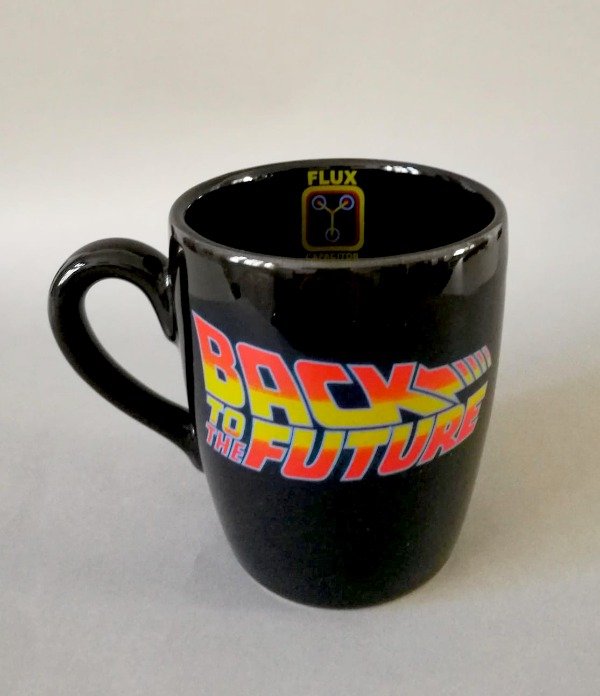 Producto - Taza de Volver al Futuro