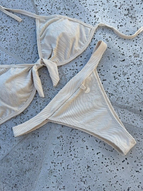 Producto - Tanga OFF WHITE - Edición premium limitada