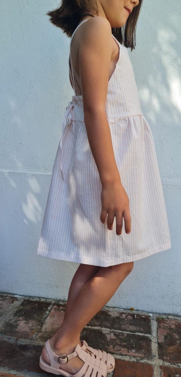 Producto - VESTIDO WONDERLAND RAYAS ROSAS