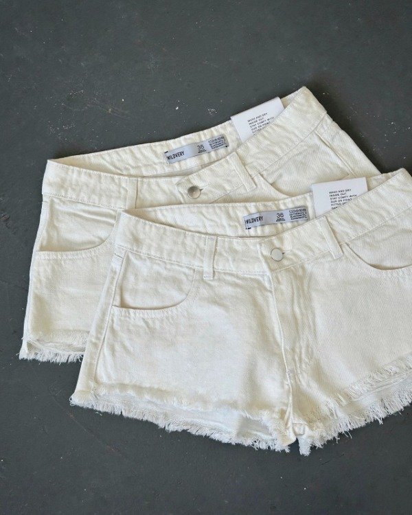Producto - SHORT TIRO BAJO CHER BLANCO