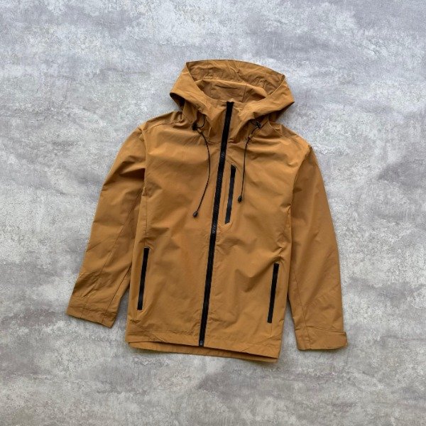 Producto - CAMPERA ROMPE VIENTO MARRON