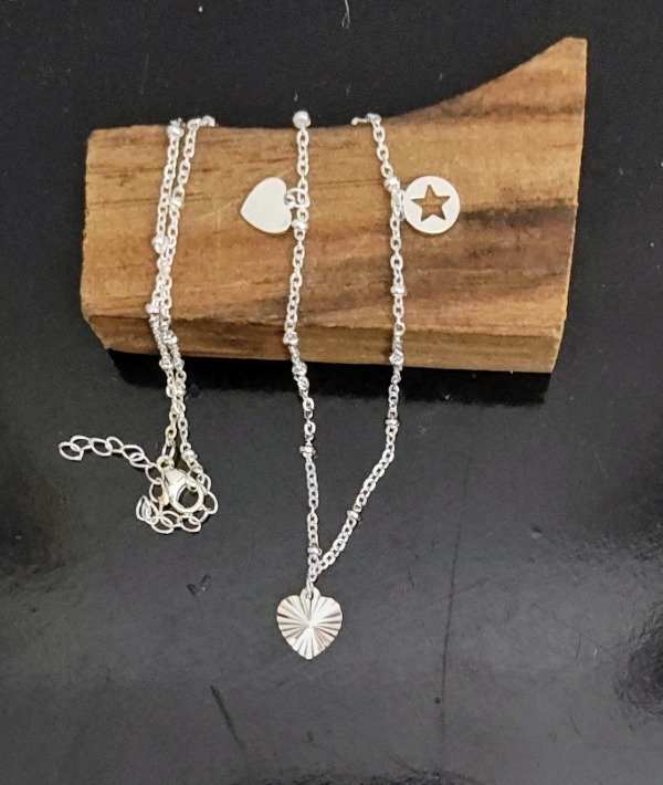 Producto - Collar Corazón con dijes Estrella y Corazón Cadena Pelotitas
