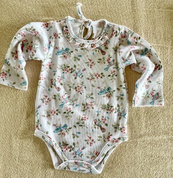 Producto - Body voladitos - Cuello