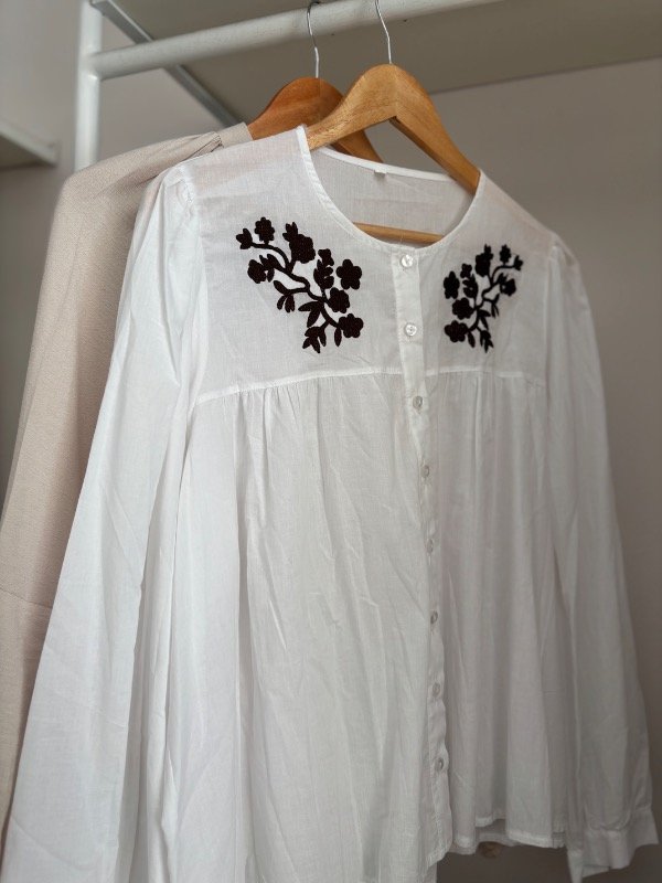 Producto - Camisa flor