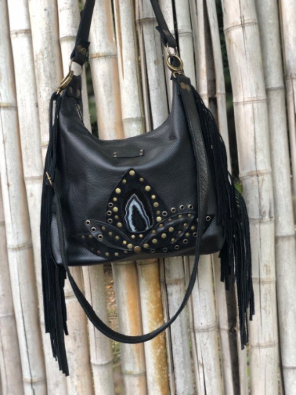 Producto - Cartera en cuero y agata negra