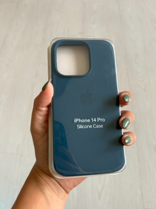Producto - Silicone Case Azul Zafiro Iphone 14 Pro