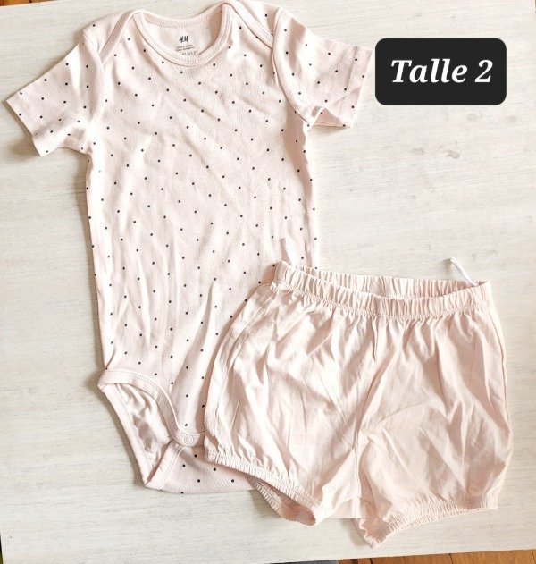 Producto - Duo body y short HyM talle 24 meses lunares rosa
