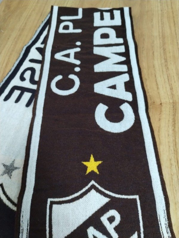 Producto - Bufanda Platense Campeón 2025