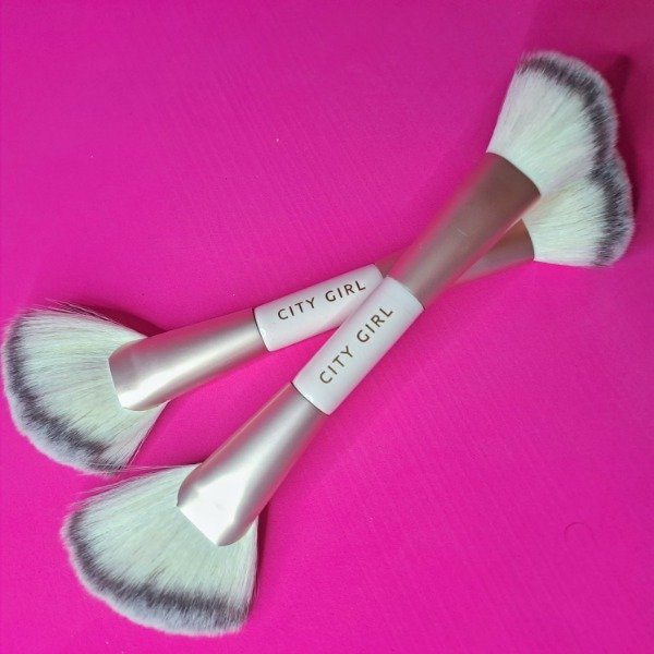 Producto - Brocha para polvos duo city girl
