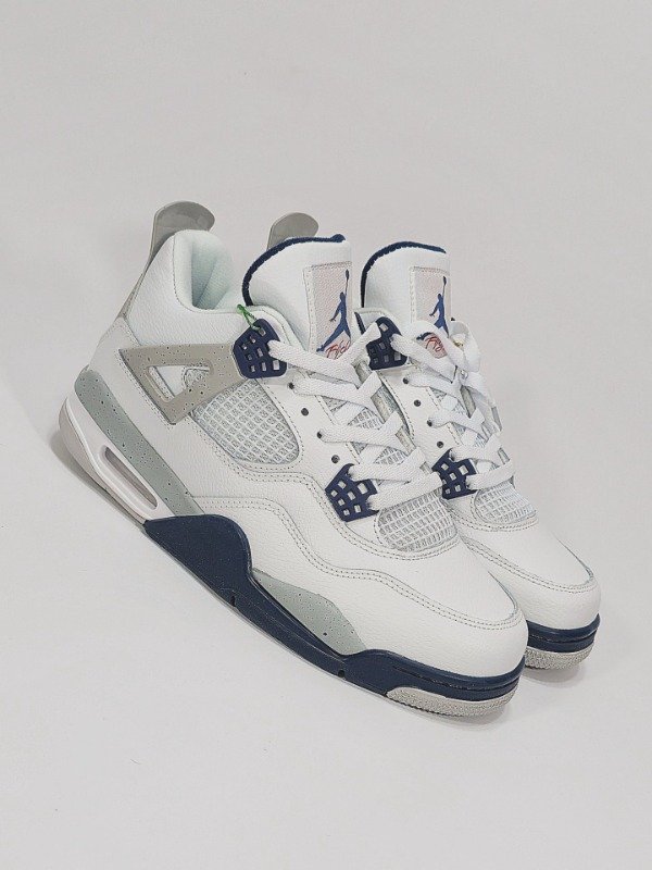 Producto - Air Jordan 4 (Midnight navy)