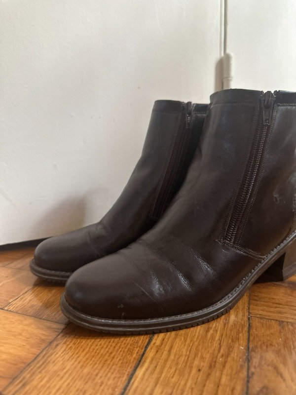 Producto - Botas de cuero con corderito vintage