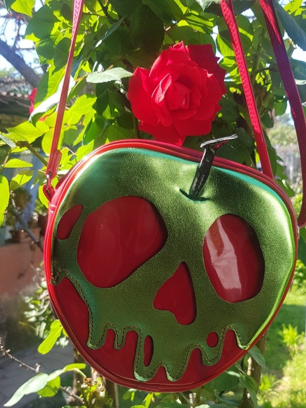 Producto - Cartera Manzanita Podrida
