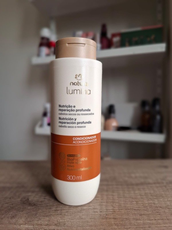 Producto - Acondicionador Polinutricion cabello seco Lumina