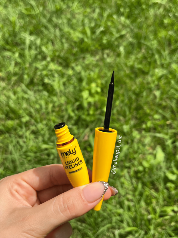 Producto - Delineador liquido classic black Mely