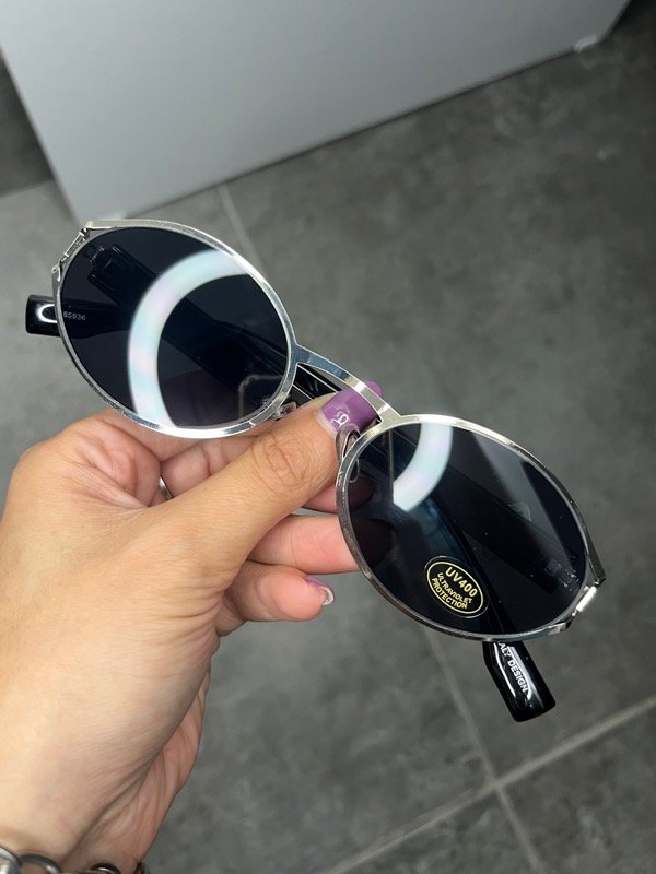 Producto - Lentes plateados tendencia