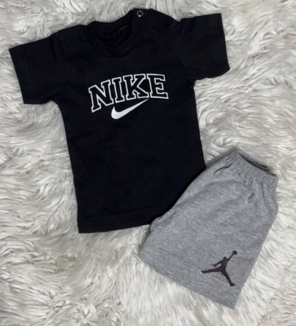 Producto - Conjunto remera y short deportivo