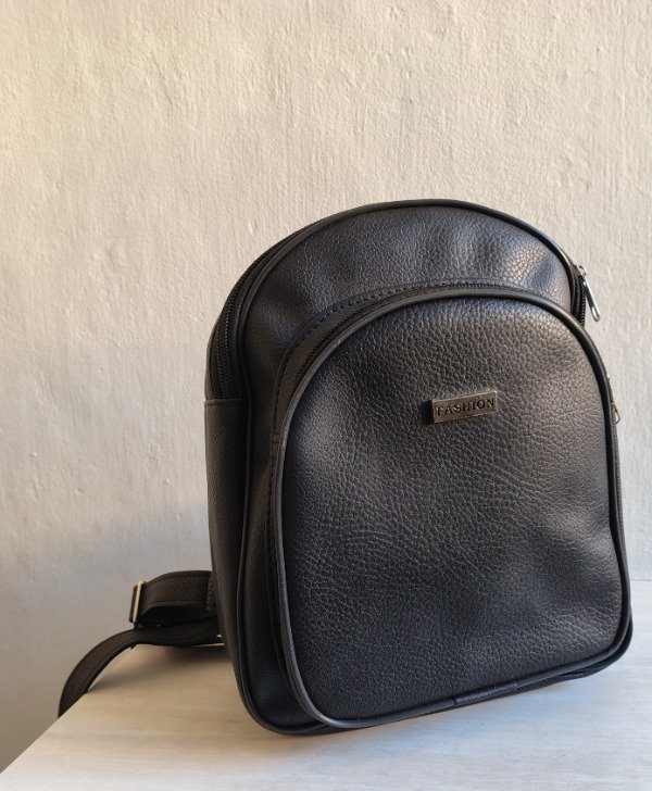 Producto - Mini mochila dora