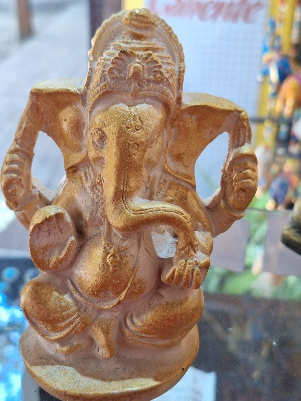 Producto - Ganesh Chica Dorado - 2