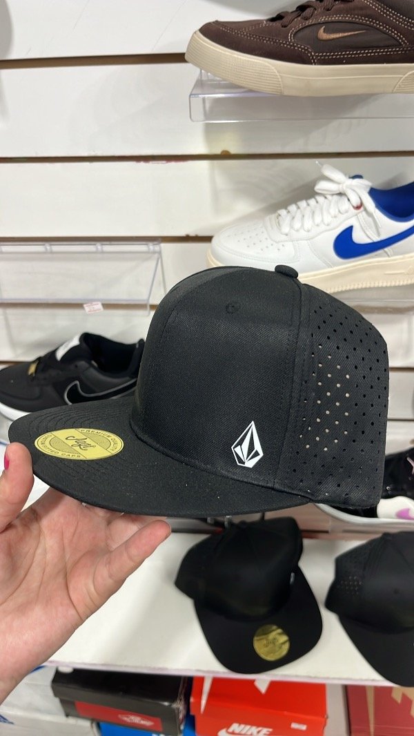 Producto - Gorra volcom - 0