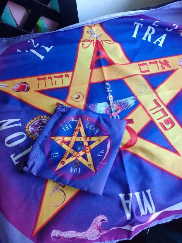 Producto - Paño más bolsita de tarot tetragramatom