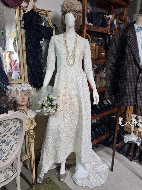 Producto - Vestido de Novia de Guipiur con cola - 1