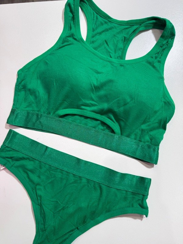 Producto - Deportivo verde M/L