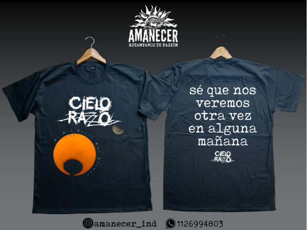 Producto - Remera Cielo Razzo El dia fuera del tiempo