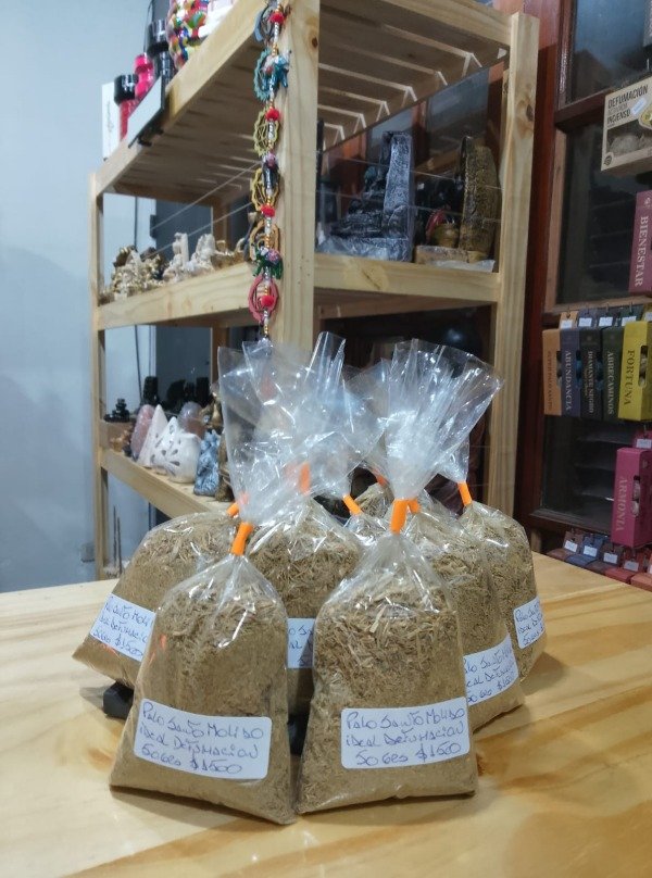 Producto - Palo Santo Molido x 50 gr.