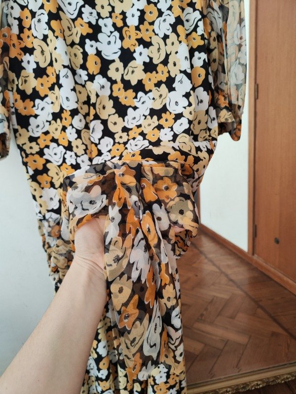 Vestido flores amarillas, blancas y negras negro — imagen 10