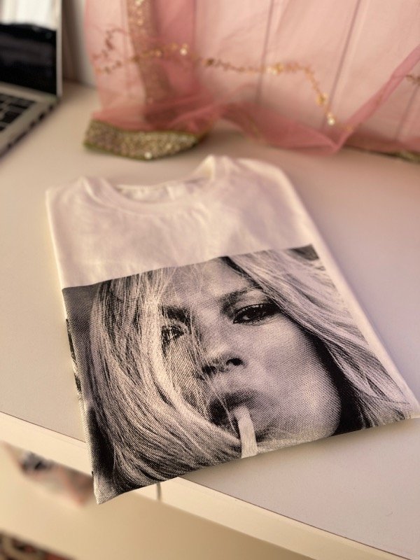 Producto - Remera Over J