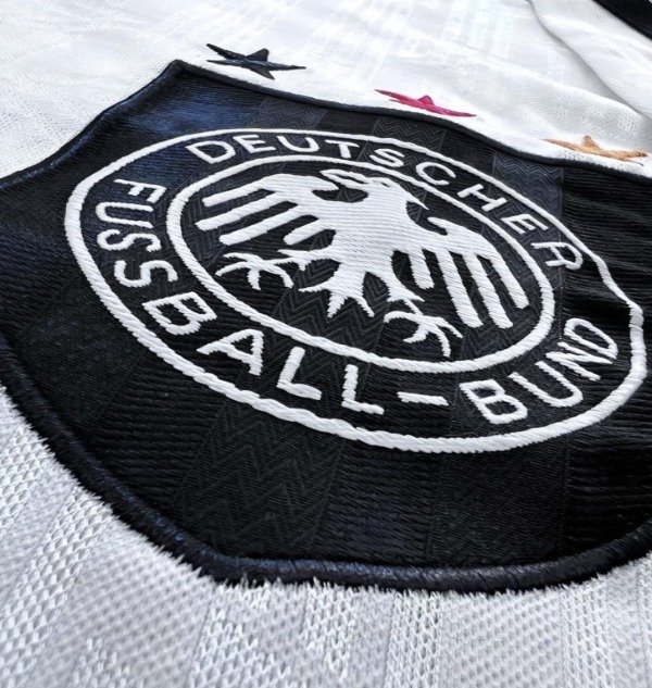 Producto - CAMISETA ALEMANIA IMPORTADA TITULAR RETRO 1996 #10 MATTHAUS - 4