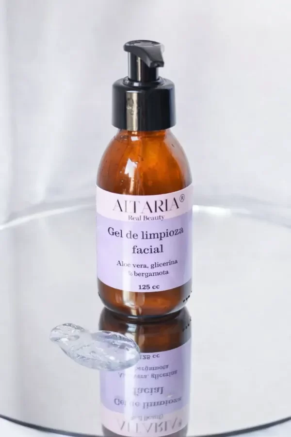 Producto - Gel de limpieza facial