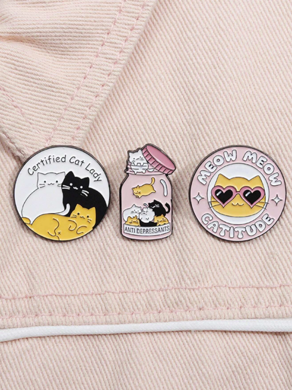Producto - PIN "Certified cat lady".