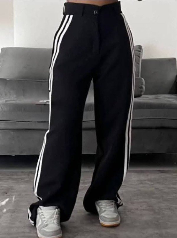 Producto - LINEA EMY Pantalon sastrero de creep con lineas