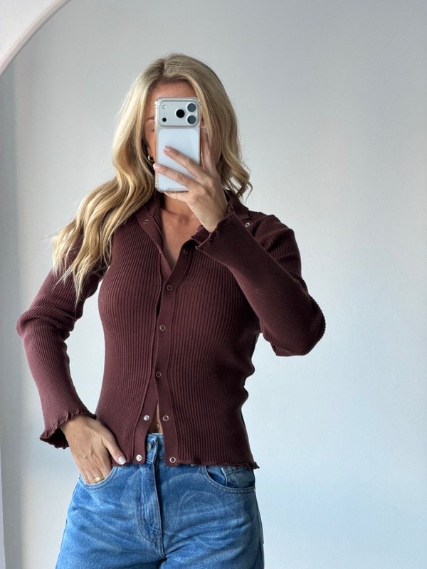 Producto - SWEATER CAMPERA TACHAS