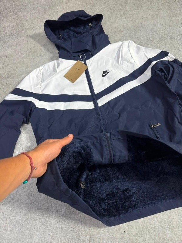Producto - Rompeviento Jordan o Nike con piel - 2