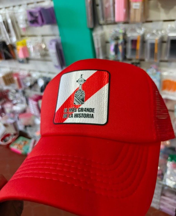 Producto - Gorra roja River copa libertadores