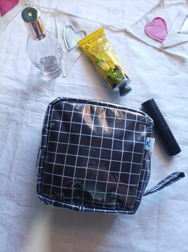 Producto - Estuche Siri Cuadrillé negro