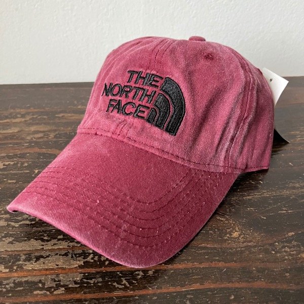 Producto - Vintage TNF bordo logo negro