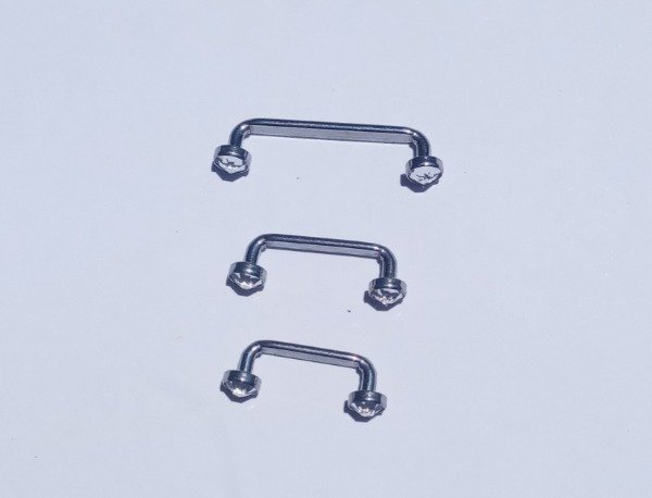 Producto - Titanio con strass rosca interna