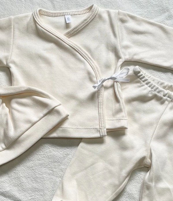 Producto - Ajuar Kalu 3 Piezas Crema