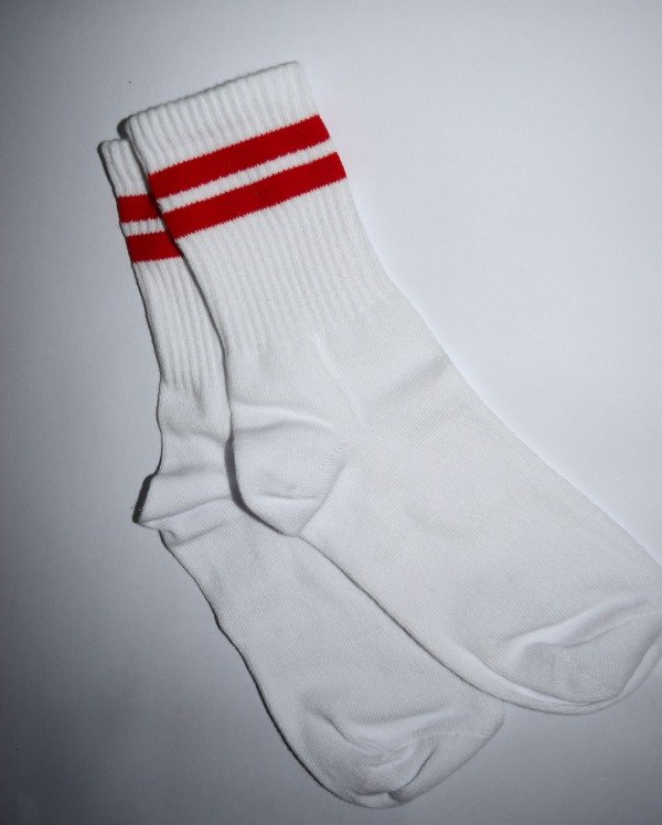 Producto - medias 3/4 clasicas rojas